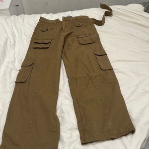 washed pocket patched cargo jeans